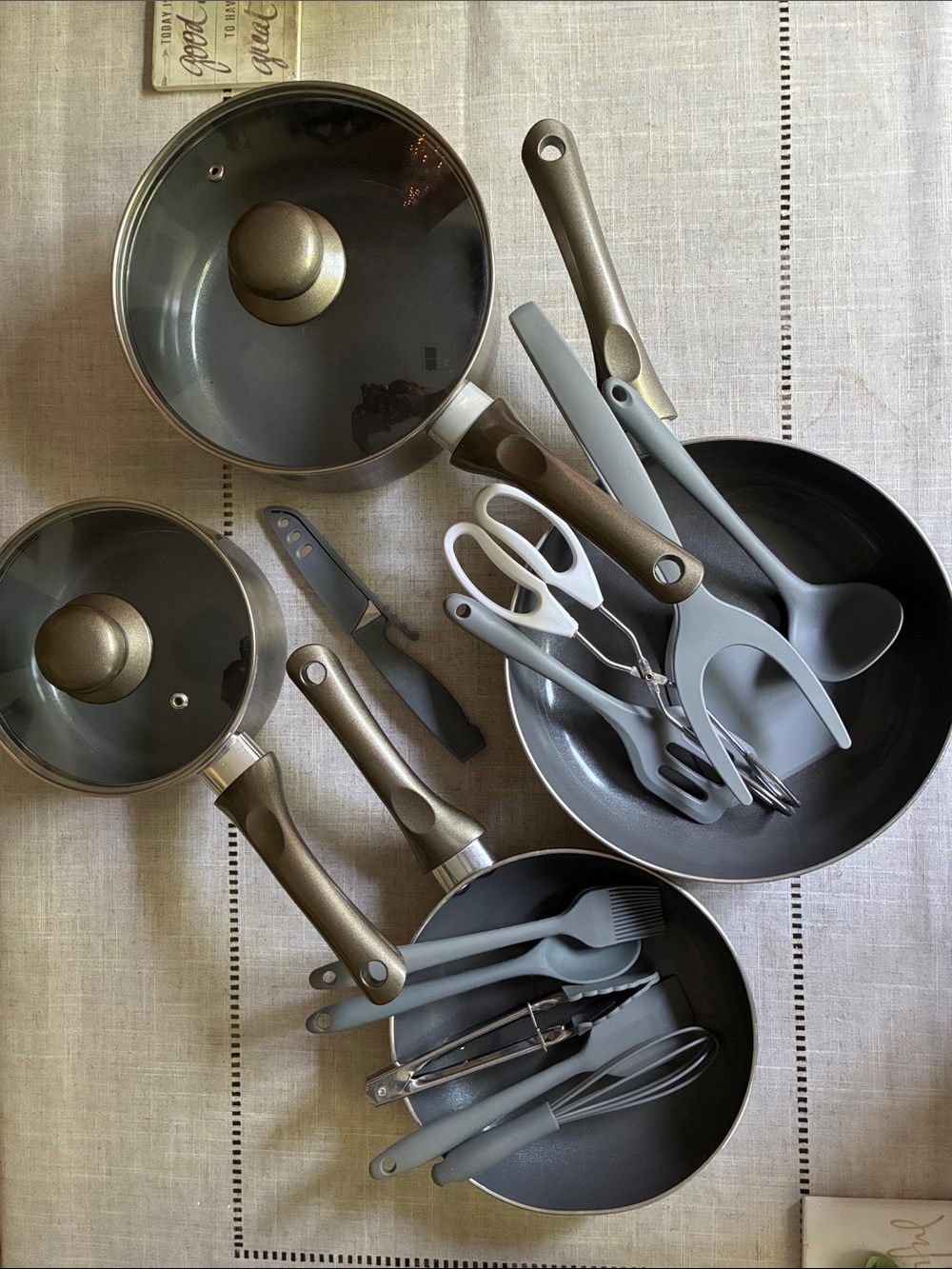 pots, pans, lids set & 10 pce. kitchen essential utensils!